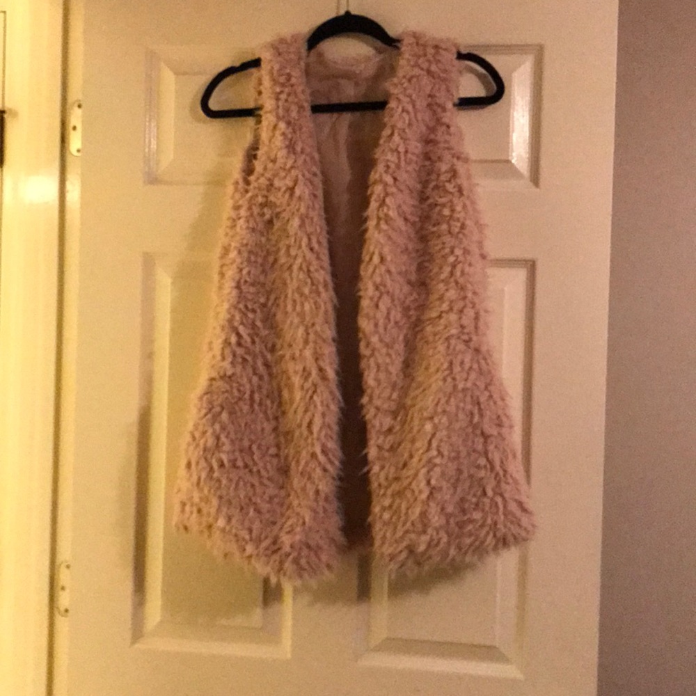 Faux Fur Vest - Cream & Burgandy